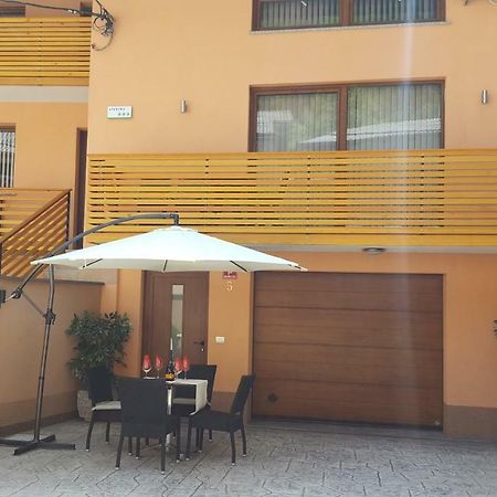 Rooms And Apartment Soca Kobarid Esterno foto
