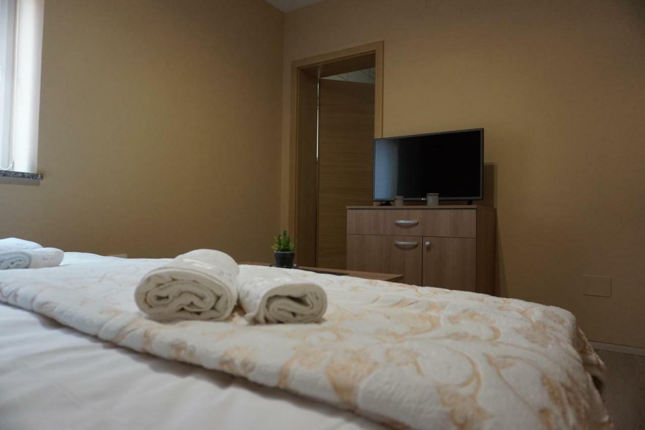 Rooms And Apartment Soca Kobarid Esterno foto