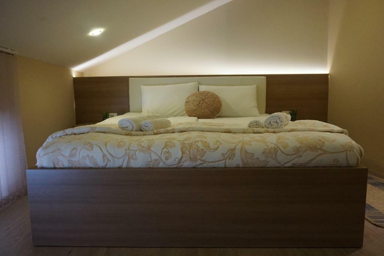 Rooms And Apartment Soca Kobarid Esterno foto