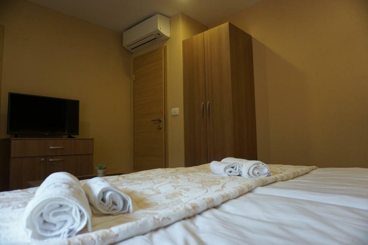 Rooms And Apartment Soca Kobarid Esterno foto